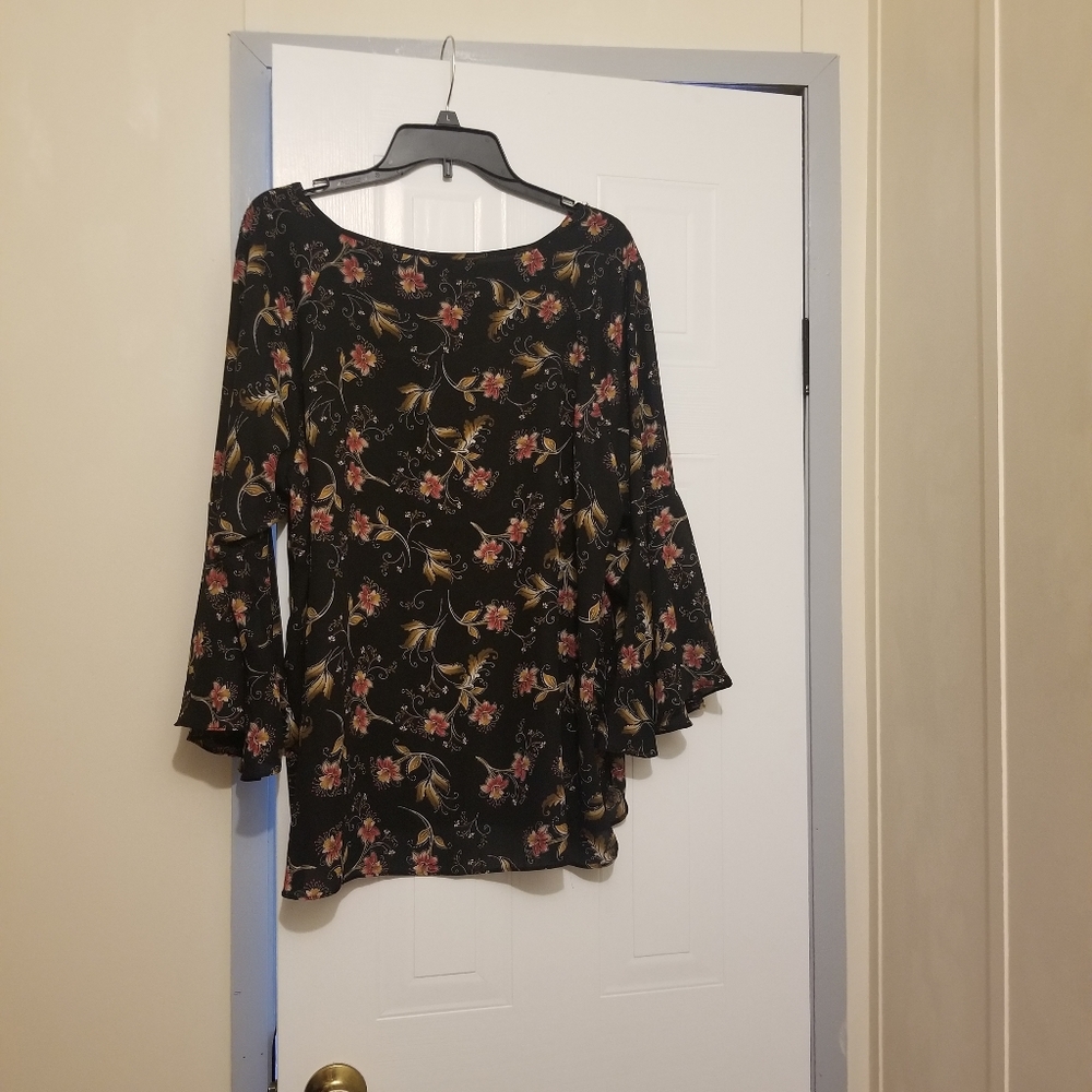 Blouse - Picture 2 of 7